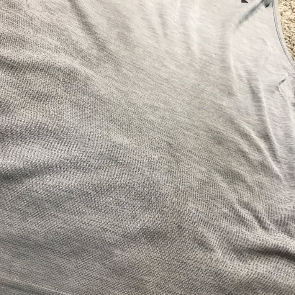 Under Armour Gray Tank Top - Picture 4 of 4